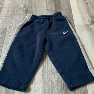 Boy’s Nike sweatpants